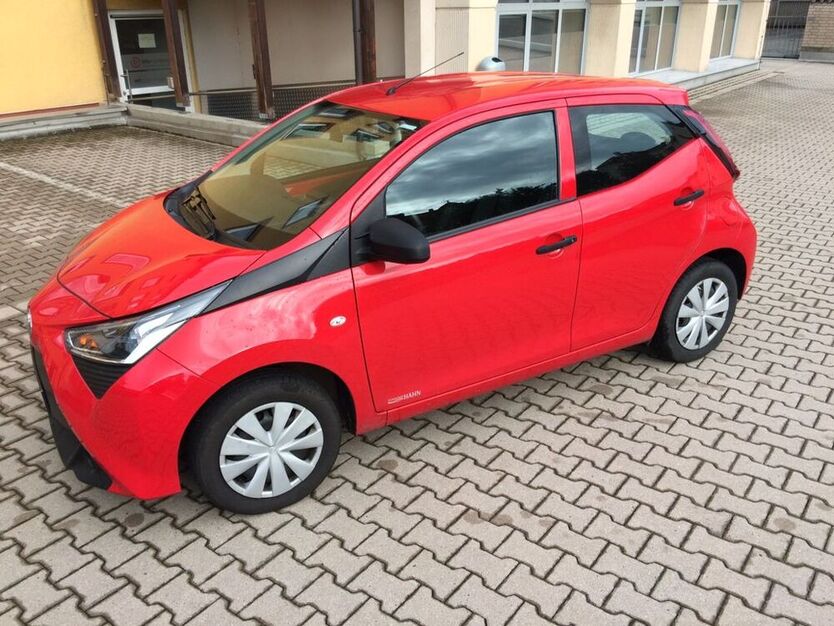 Aygo (X)