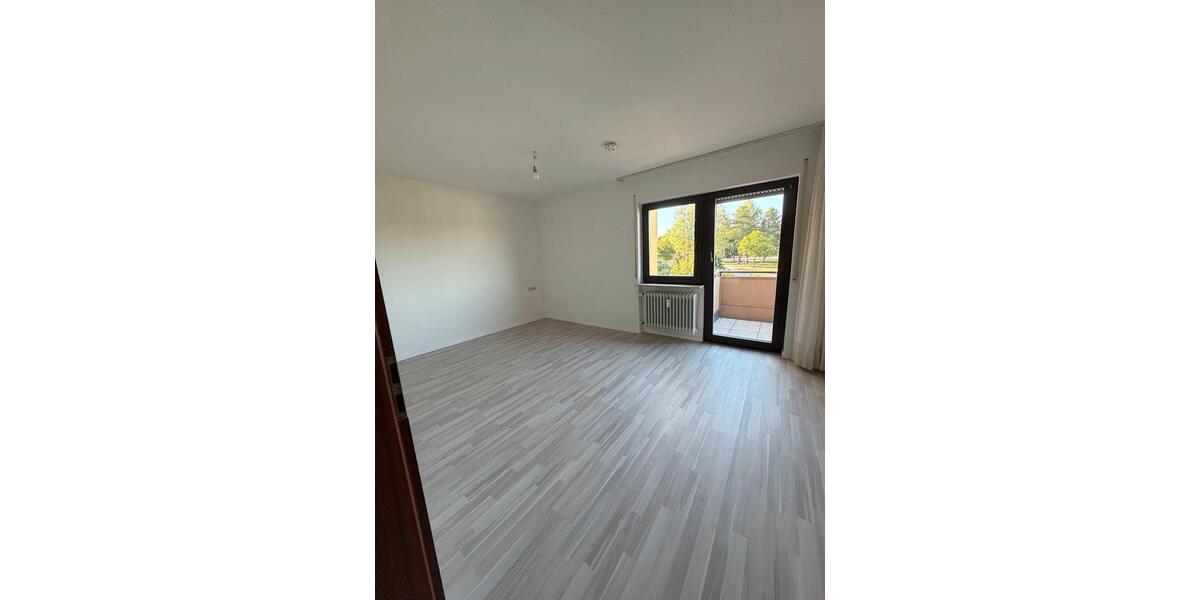 Etagenwohnung Freudenstadt - 3 Zimmer, 89 m&sup2;, 279.000&euro; | Angebot:27019411