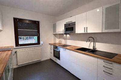 EIN ZUHAUSE MIT NATURBLICK UND VIEL POTENTIAL - Einfamilienhaus Henstedt-Ulzburg Ulzburg | Angebot:27247091