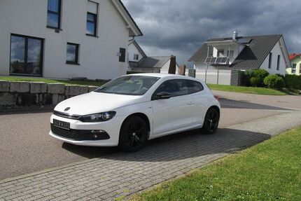 VW Scirocco 65.200 km 9.999 &euro; Vöhringen 72189