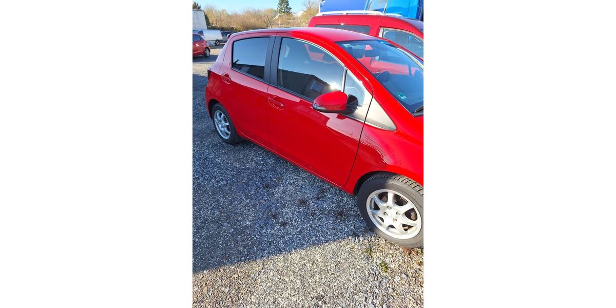 Toyota Yaris 87.265 km 9.000 &euro; Korbach 34497