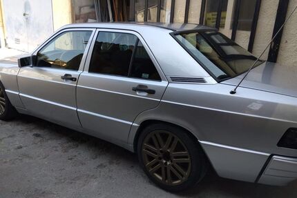 Mercedes-Benz 190 198.000 km 9.000 &euro; Stadtlauringen 97488