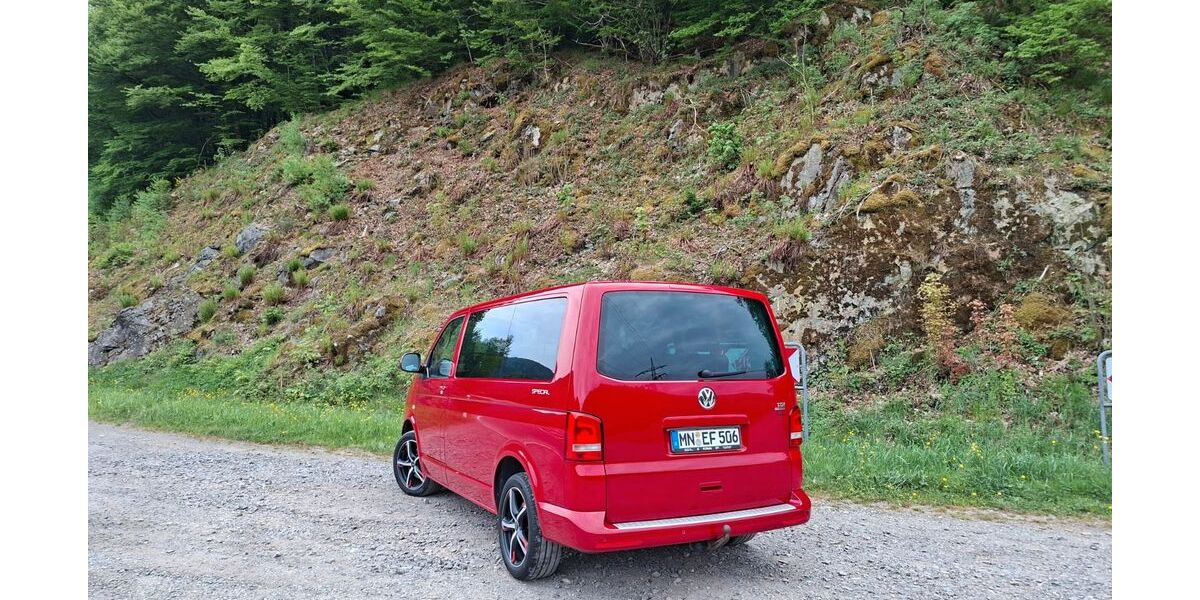 VW T5 Multivan 324.000 km 13.700 &euro; Markt wald 86865