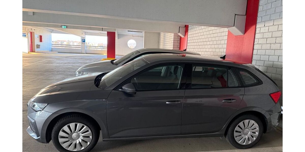 Skoda Scala 31.000 km 18.999 &euro; Regensburg 93059