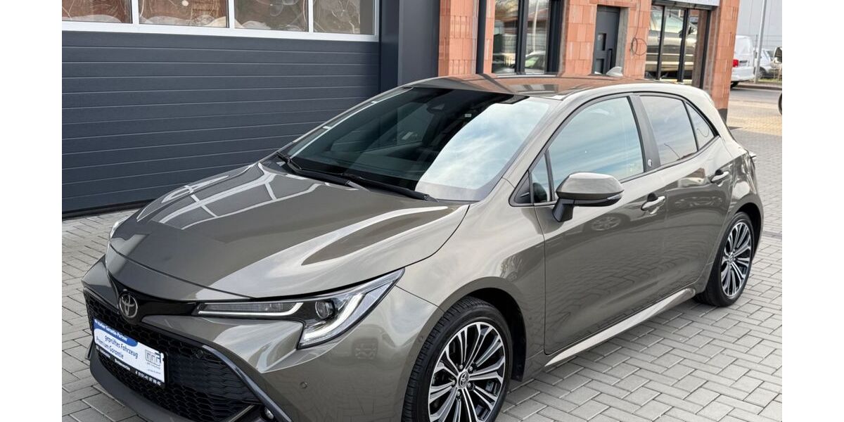 Toyota Corolla 99.000 km 15.999 &euro; Breitenworbis 37339