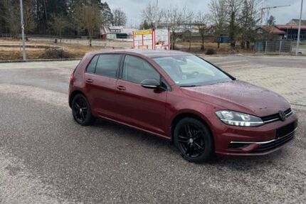 VW Golf 52.000 km 15.750 &euro; Neubulach 75387