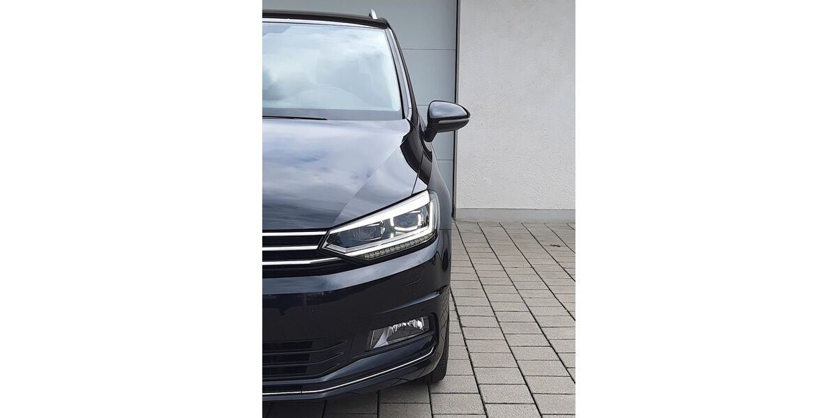 VW Touran 159.803 km 18.999 &euro; Aschheim 85609