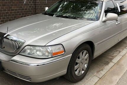 Lincoln Town Car