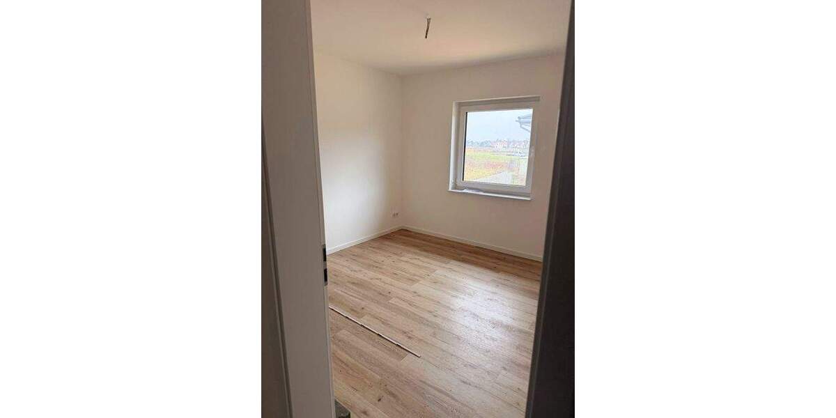 Doppelhaushälfte Brandenburg an der Havel / Neuschmerzke Neustadt - 4 Zimmer, 127 m&sup2;, 1.600&euro; | Angebot:25214432