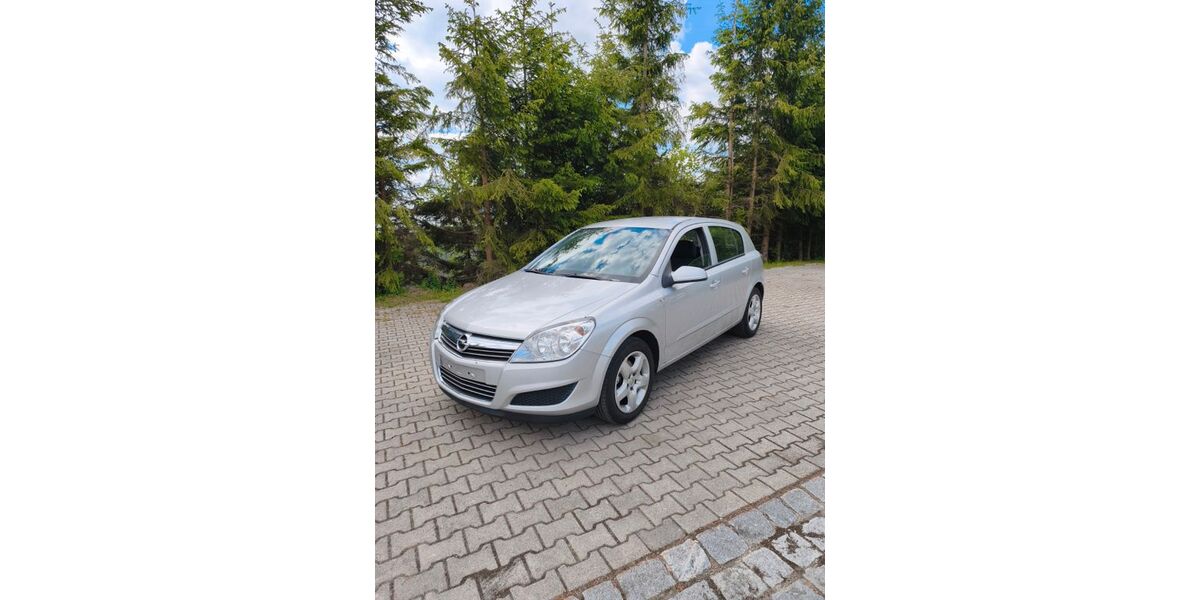 Opel Astra 122.000 km 3.550 &euro; Innernzell 94548