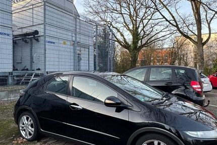 Honda Civic 190.000 km 4.200 &euro; Düsseldorf 40225