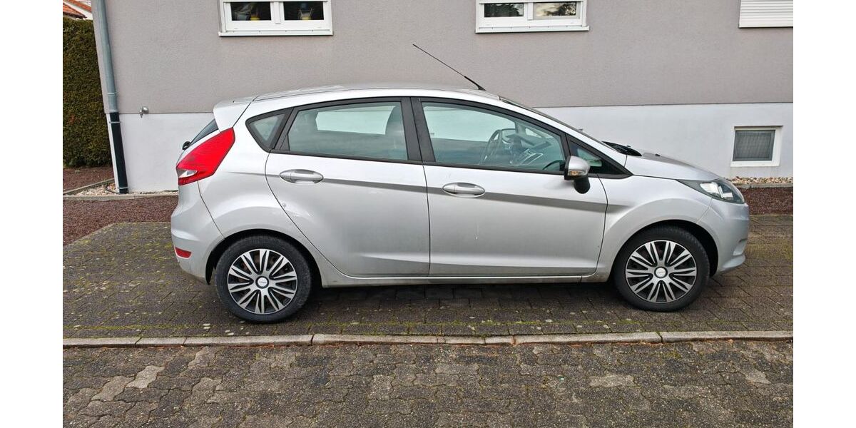Ford Fiesta 136.000 km 2.999 &euro; Leimersheim 76774