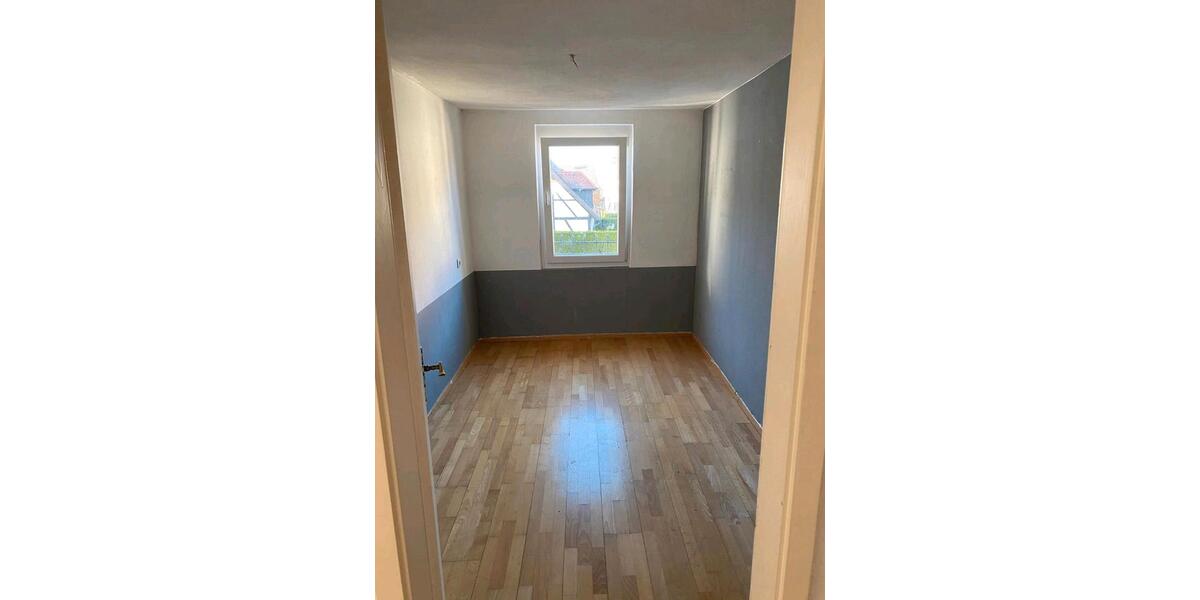 Etagenwohnung Friedrichshafen - 3 Zimmer, 80 m&sup2;, 1.000&euro; | Angebot:26396754