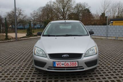 Ford Focus 120.000 km 2.950 &euro; Worms-Pfeddersheim 67551