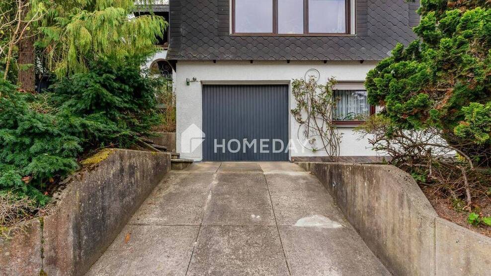 Wohnen auf dem Seltersberg - gepflegtes EFH mit 2 Vollgeschossen, Garage und Garten