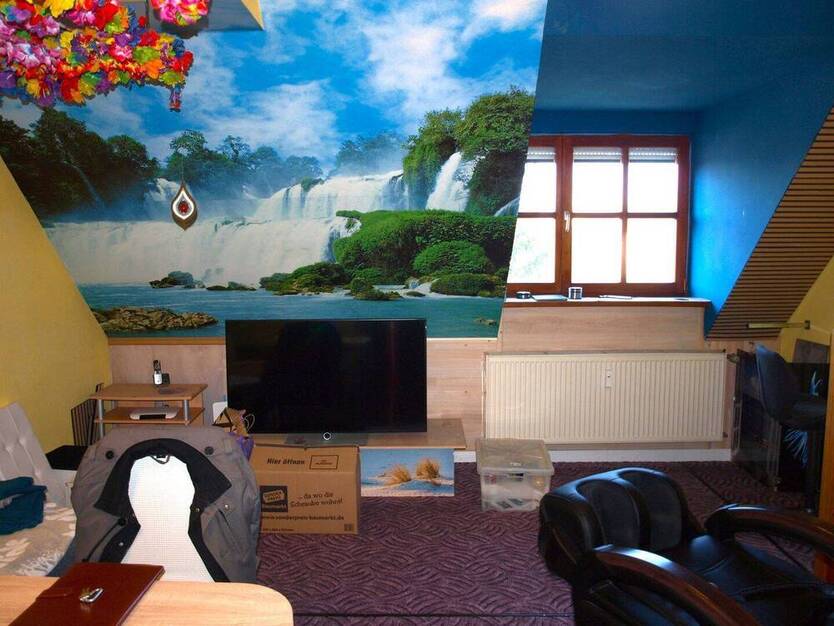 Sofort bezugsfrei! Dachgeschoss-Wohnung mit Galerie