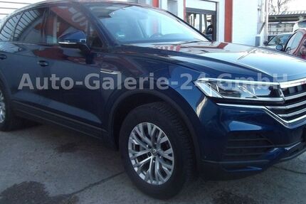 VW Touareg 114.200 km 33.990 &euro; Berlin 12277