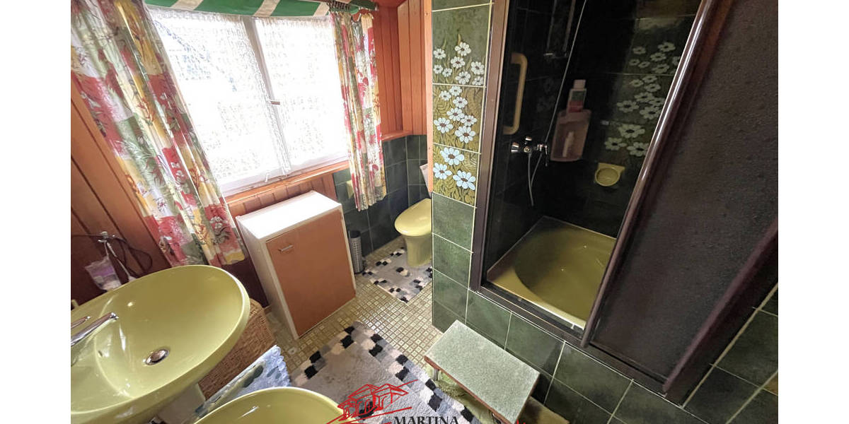 Mehrfamilienhaus, Wohnhaus Uhingen - 7 Zimmer, 151 m&sup2;, 498.000&euro; | Angebot:26244891