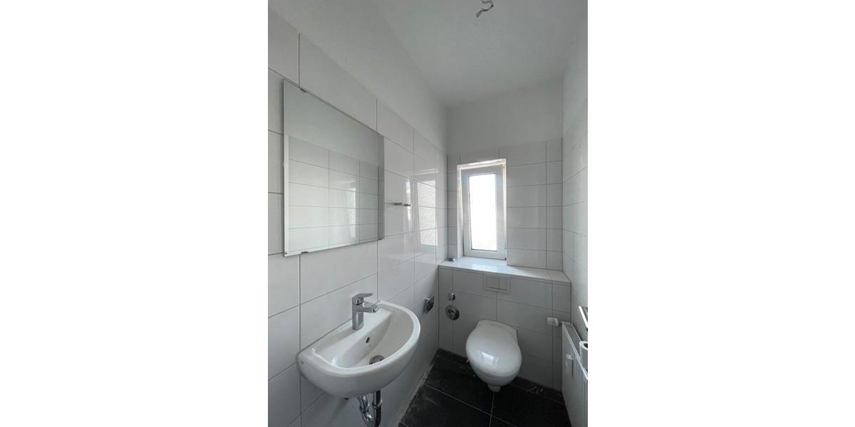 Etagenwohnung Weimar - 3 Zimmer, 84 m&sup2;, 817&euro; | Angebot:25178922