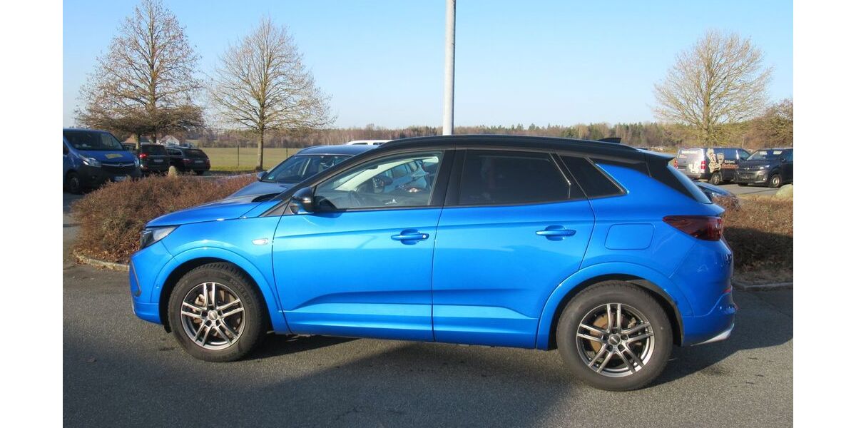 Opel Grandland (X) 63.150 km 26.600 &euro; Ebersbach 02730