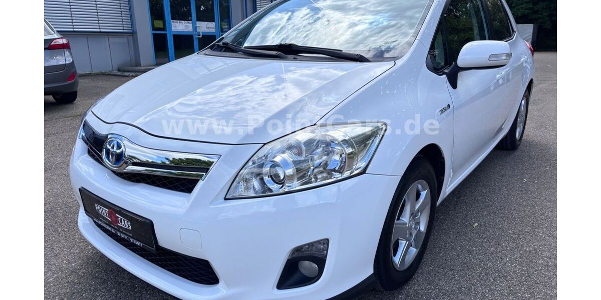 Toyota Auris 129.000 km 8.900 &euro; Essingen 73457