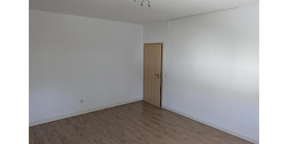 Etagenwohnung Brilon - 3 Zimmer, 80 m&sup2;, 520&euro; | Angebot:26329312