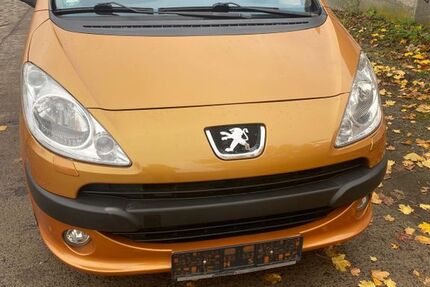 Peugeot 1007 61.000 km 3.899 &euro; Berlin 13055