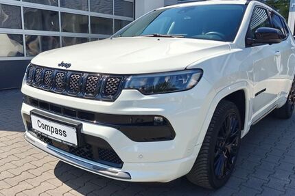 Jeep Compass 16.000 km 28.850 &euro; Bad Arolsen 34454