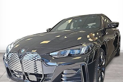 BMW i4 2.300 km 62.590 € Oldenburg 26135