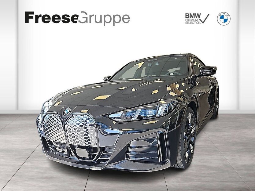 BMW i4 2.300 km 62.590 € Oldenburg 26135