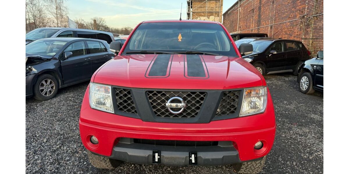 Nissan Navara 238.000 km 8.999 &euro; Halle 06132