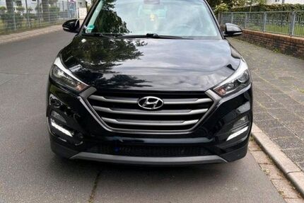 Hyundai TUCSON 178.555 km 10.800 &euro; Offenbach am Main 63069