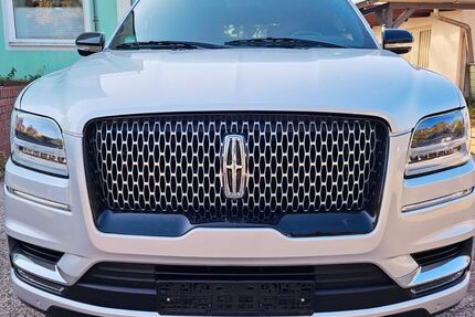 Lincoln Navigator 148.000 km 37.998 € Velten 16727