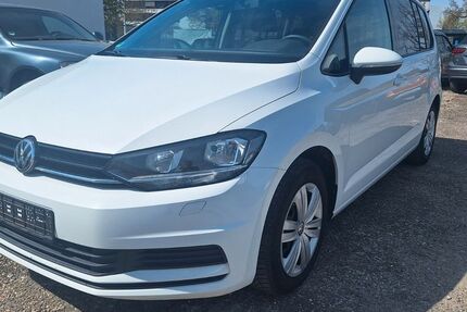 VW Touran 189.000 km 12.990 &euro; Karlsruhe 76185