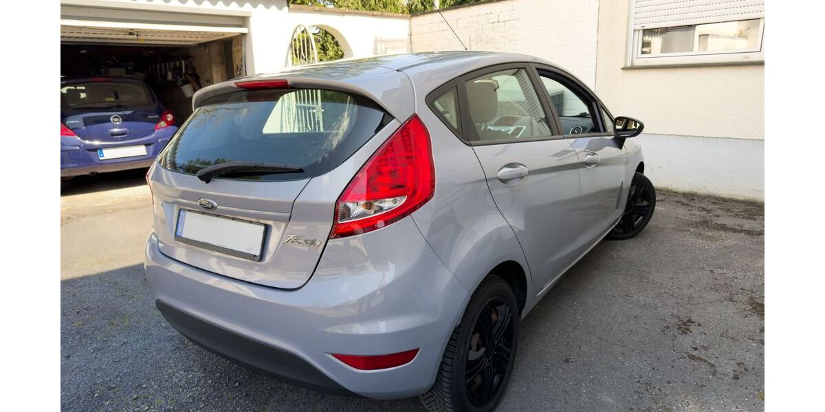 Ford Fiesta 97.500 km 4.790 &euro; Aachen 52080