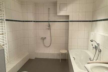 Wohnung Haan - 4 Zimmer, 122 m&sup2;, 1.500&euro; | Angebot:25368061