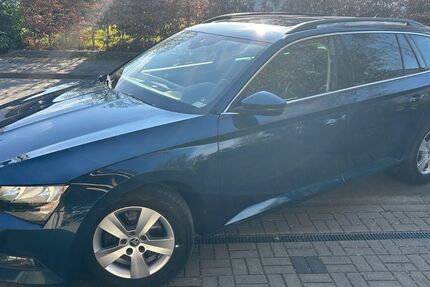 Skoda Superb 198.000 km 17.900 &euro; Celle 29223