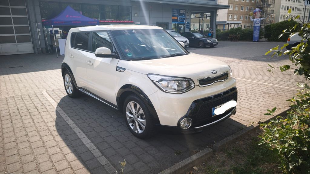 Kia Soul 61.200 km 12.500 &euro; Berlin 10247
