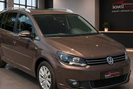 VW Touran 124.298 km 8.399 &euro; Salzkotten 33154