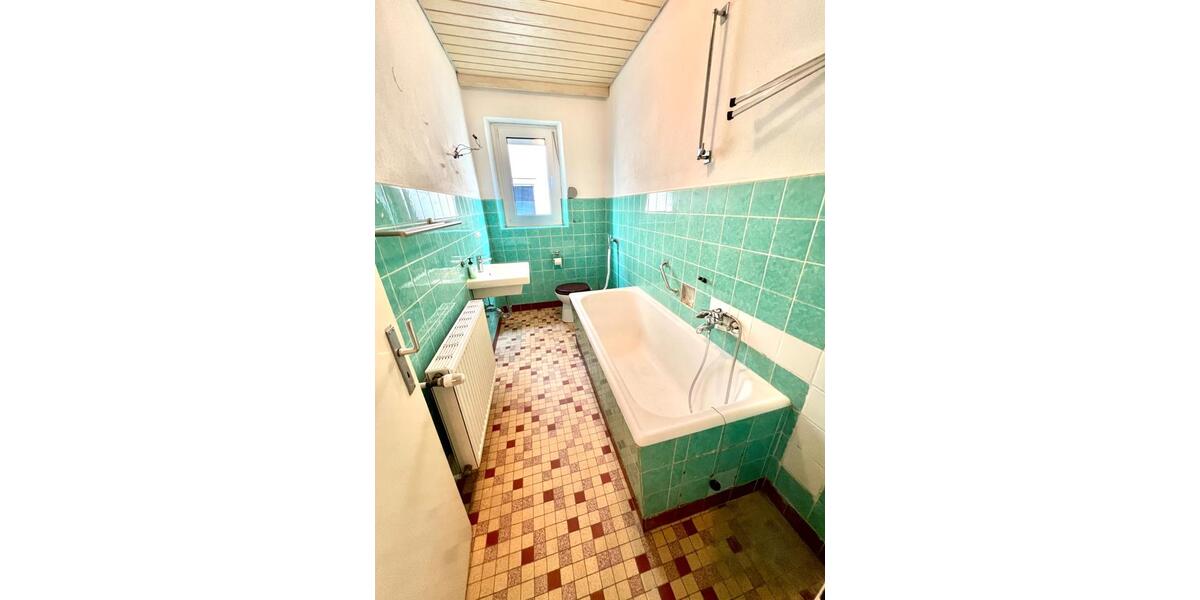 Einfamilienhaus Litzendorf - 7 Zimmer, 144 m&sup2;, 199.900&euro; | Angebot:27217699