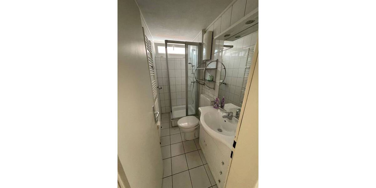 Etagenwohnung Kassel Mitte - 1 Zimmer, 32 m&sup2;, 300&euro; | Angebot:26874990