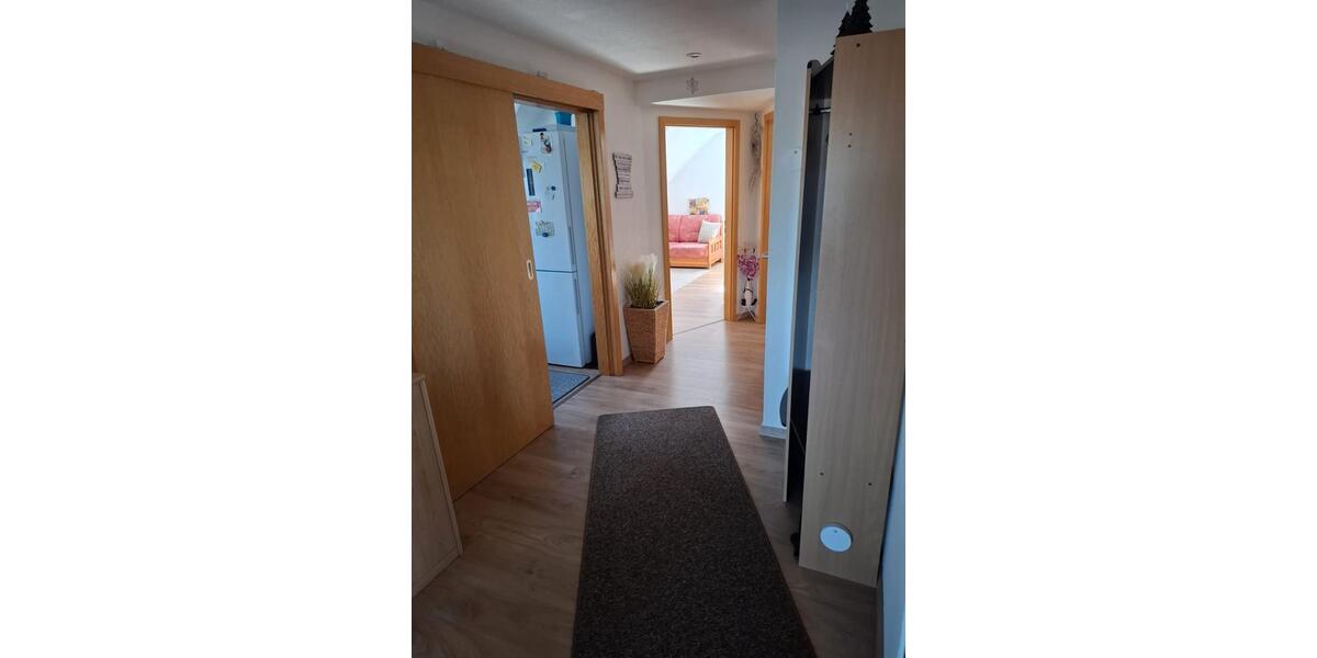 Dachgeschoßwohnung Muldestausee - 3 Zimmer, 90 m&sup2;, 630&euro; | Angebot:26535291