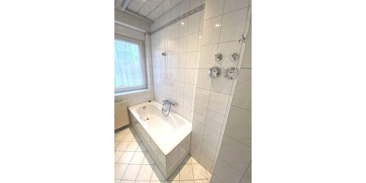 Etagenwohnung Gotha - 3 Zimmer, 64 m&sup2;, 105.000&euro; | Angebot:25211830