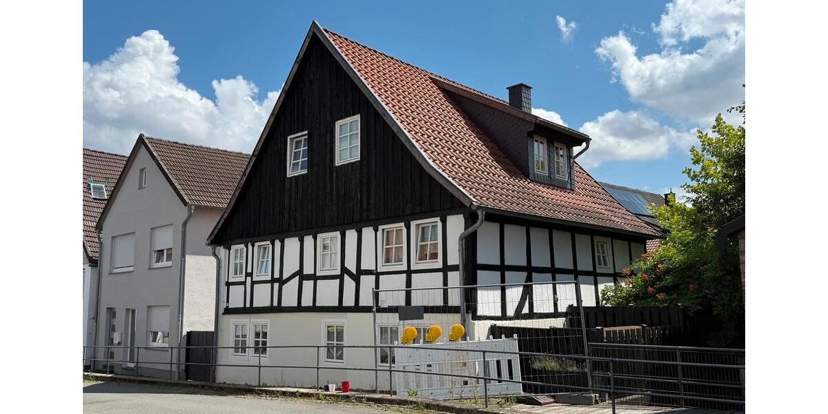 Einfamilienhaus Brakel - 6 Zimmer, 160 m&sup2;, 219.000&euro; | Angebot:27048324