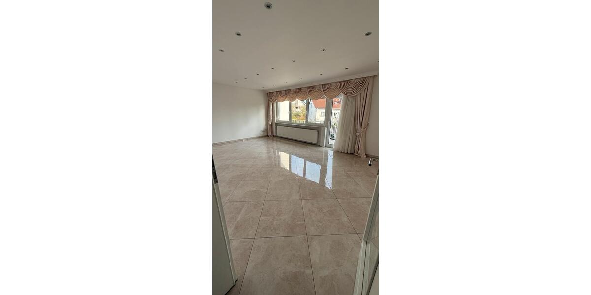 Etagenwohnung Pohlheim - 3 Zimmer, 85 m&sup2;, 1.200&euro; | Angebot:26348426