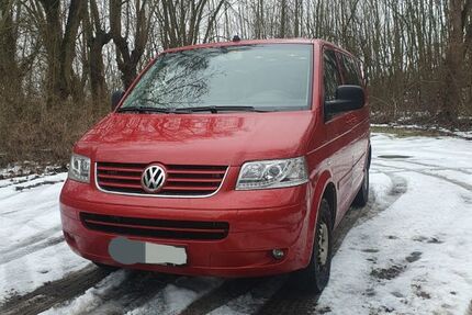 VW T5 Multivan 353.000 km 5.500 &euro; Einbeck 37574