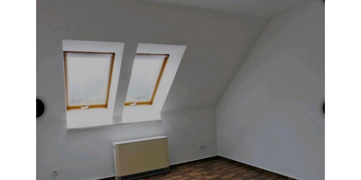 Dachgeschoßwohnung Burgstädt - 3 Zimmer, 69 m&sup2;, 555&euro; | Angebot:25205444