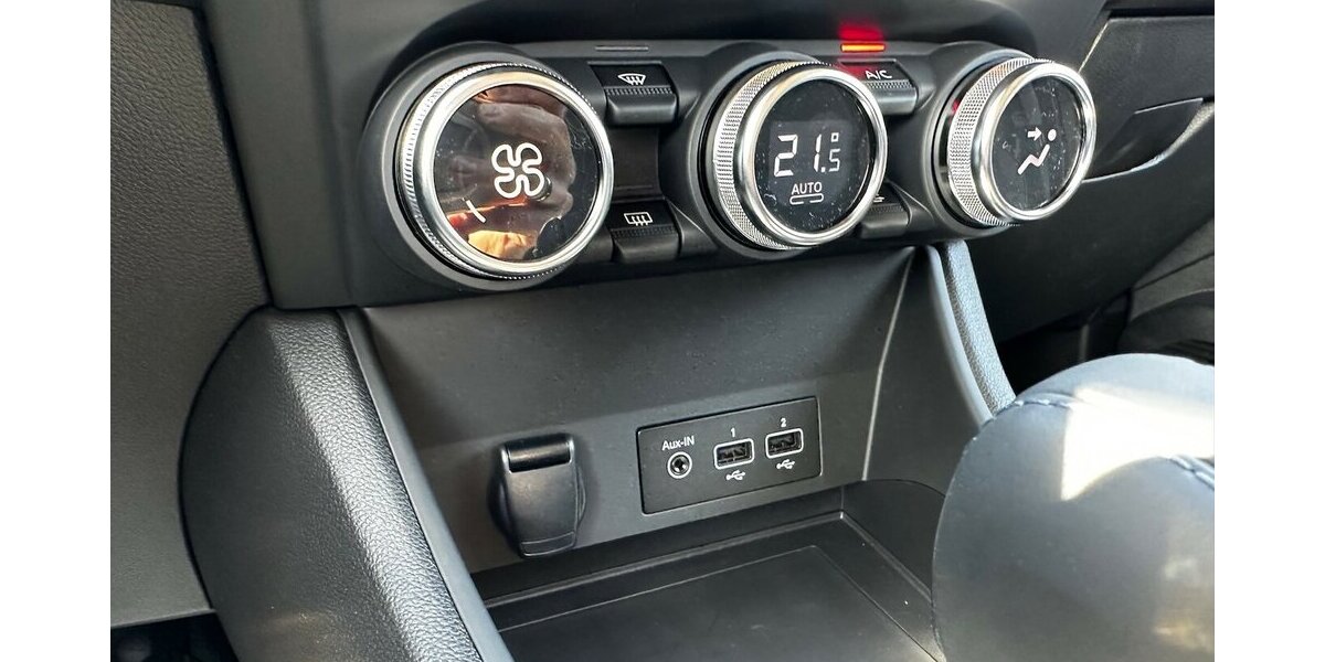 Renault Captur EVOLUTION Mild Hybrid 140 EDC 14.500 km 24.490 € Donauwörth 86609