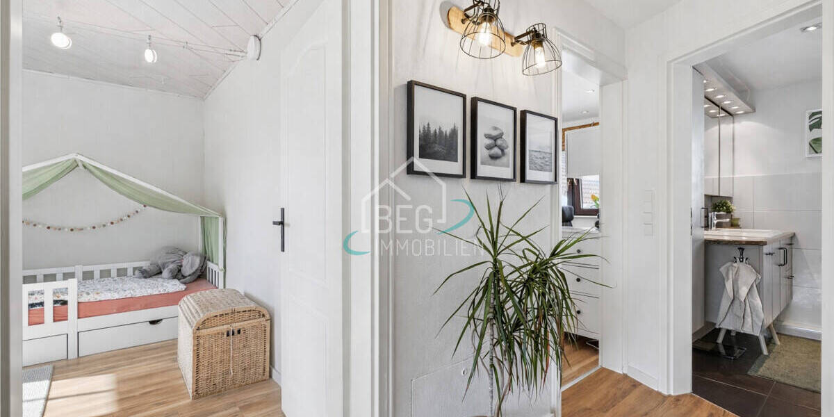 Reihenmittelhaus Waiblingen Neustadt - 4 Zimmer, 135 m&sup2;, 595.000&euro; | Angebot:26242328