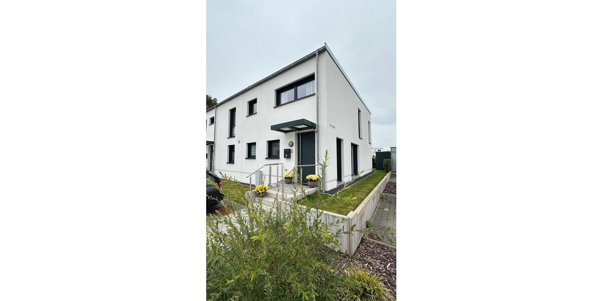 Reihenhaus Hanau Kesselstadt - 4 Zimmer, 108 m&sup2;, 2.220&euro; | Angebot:24660370